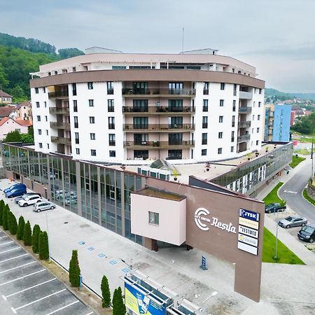 City Center Accommodation 111 레시차 외부 사진