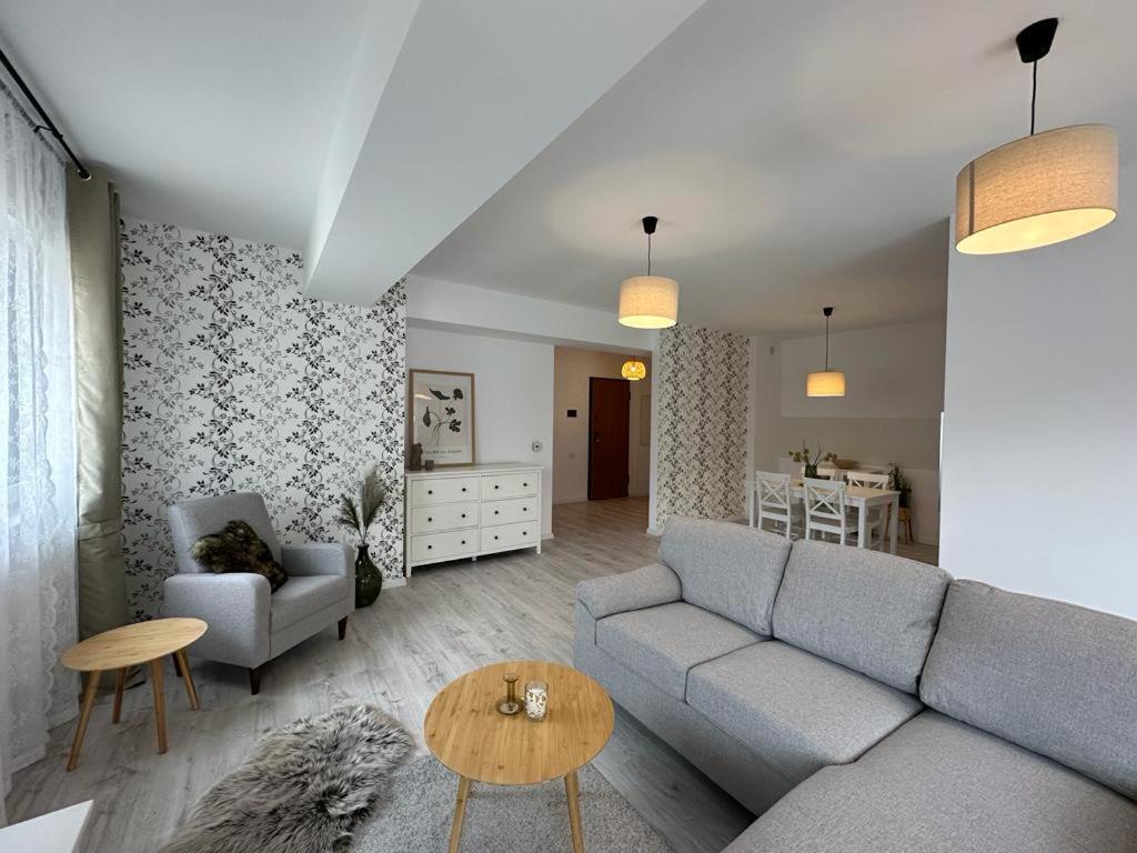 City Center Accommodation 111 레시차 외부 사진