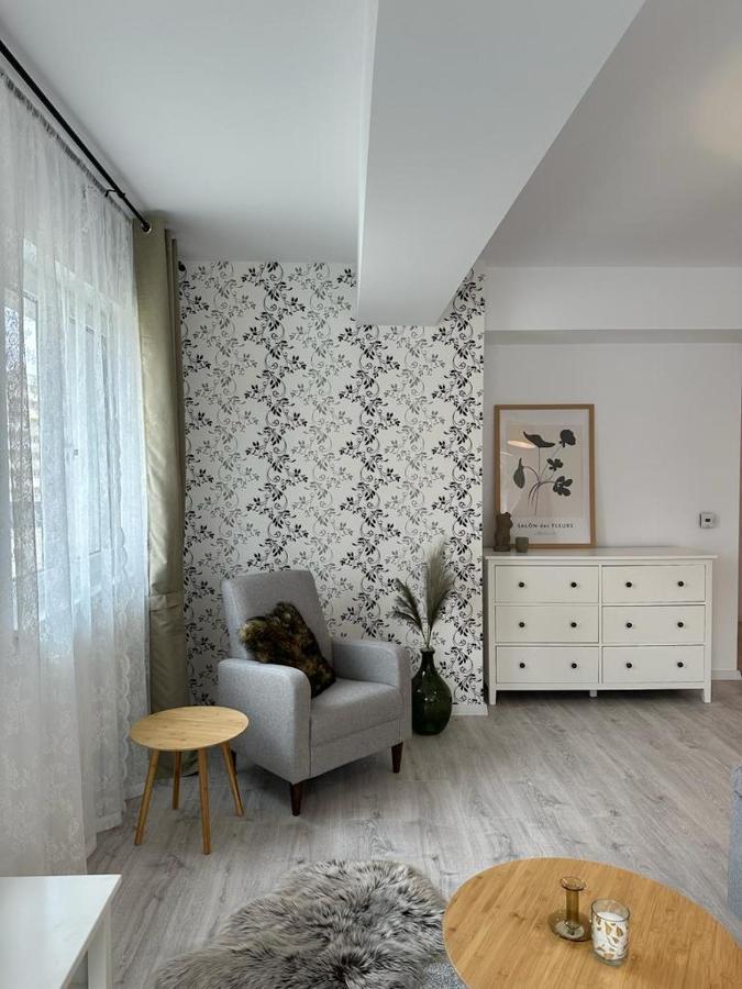 City Center Accommodation 111 레시차 외부 사진