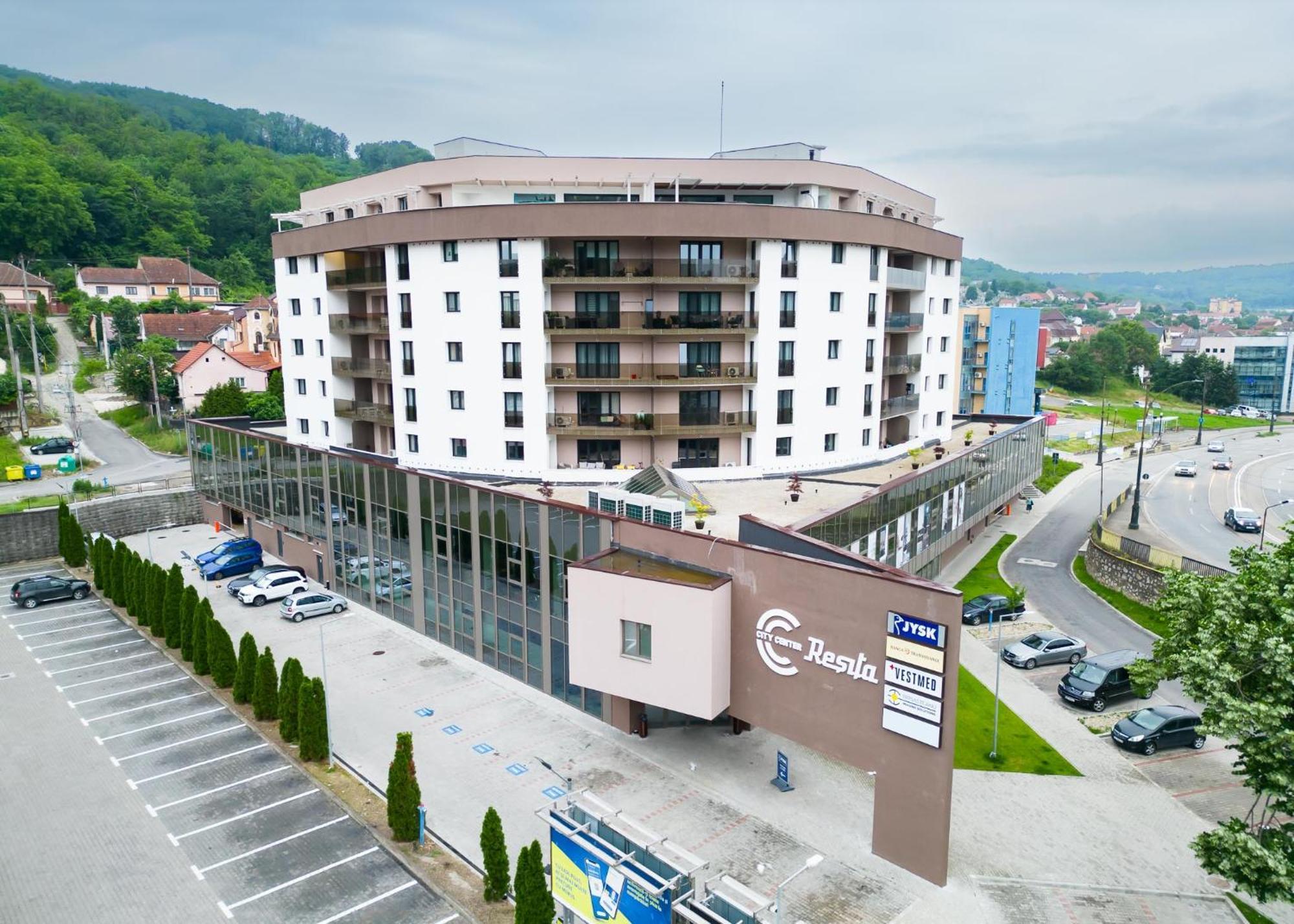 City Center Accommodation 111 레시차 외부 사진