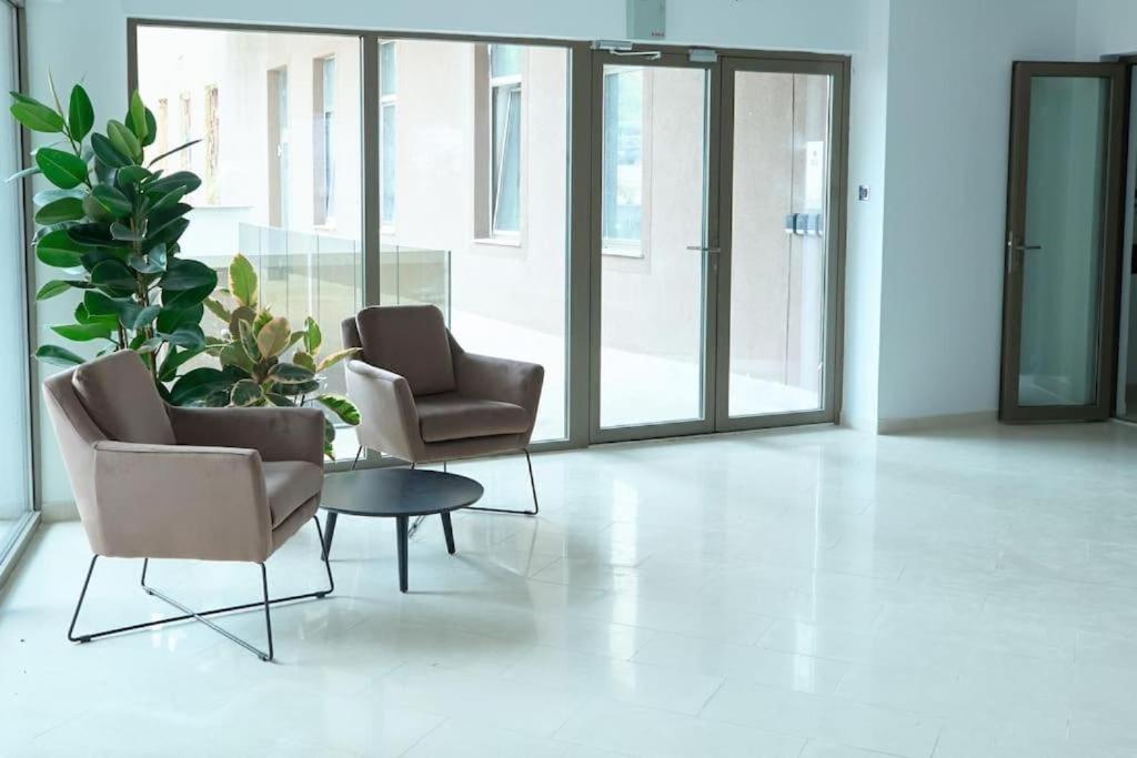 City Center Accommodation 111 레시차 외부 사진